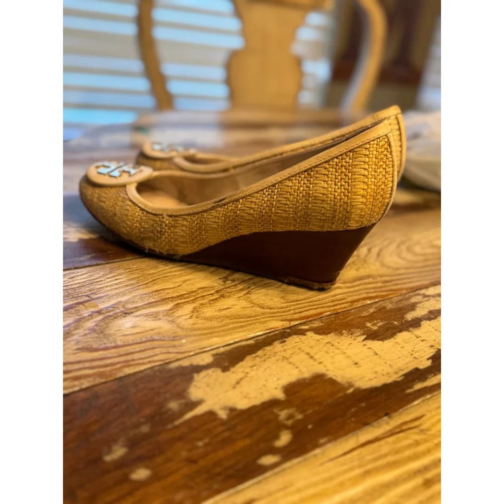 TORY BURCH | Beige Woven Wedge Pumps Size 10